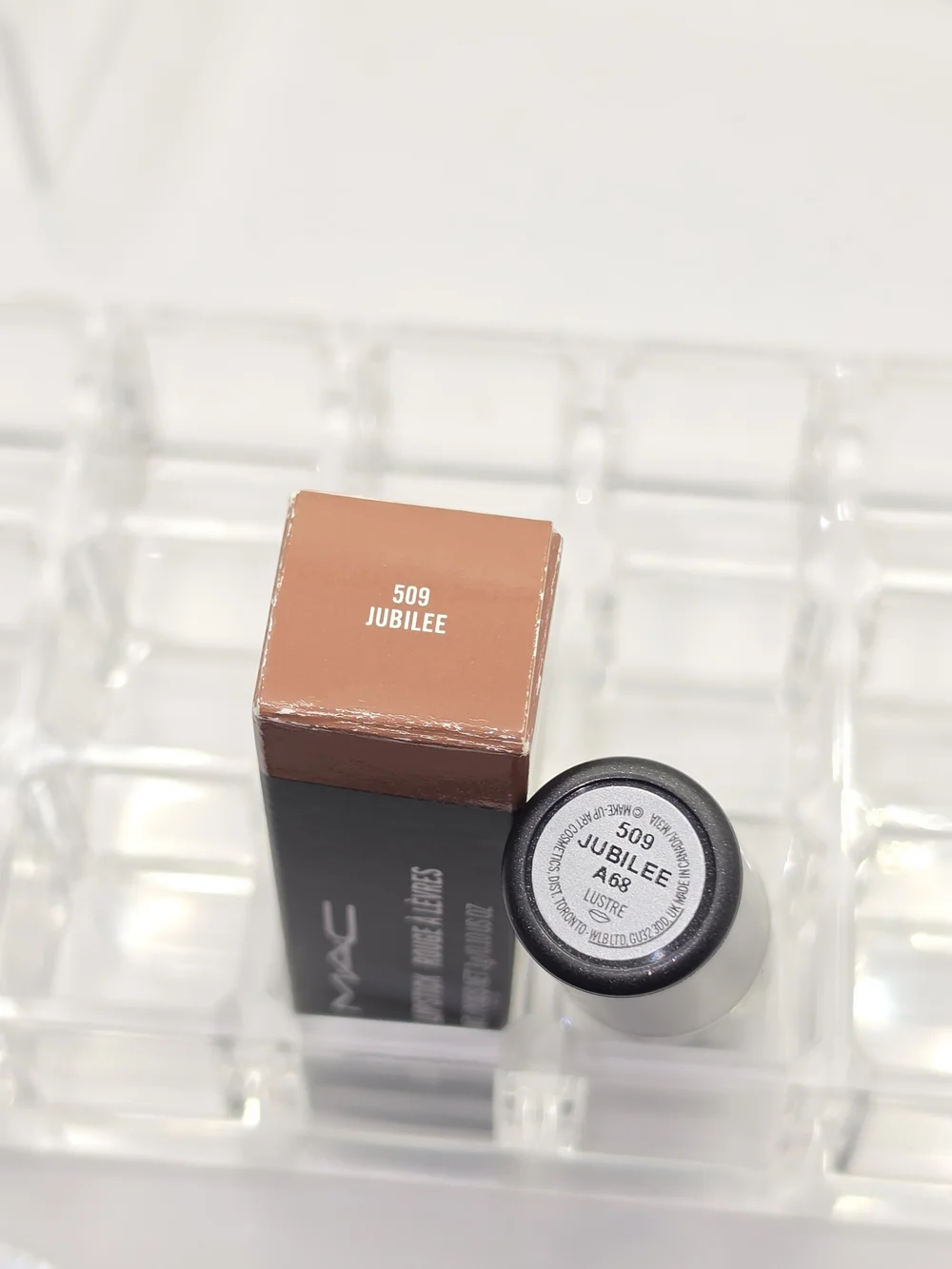 DISCONTINUED MAC Lustre Lipstick - 509 Jubilee